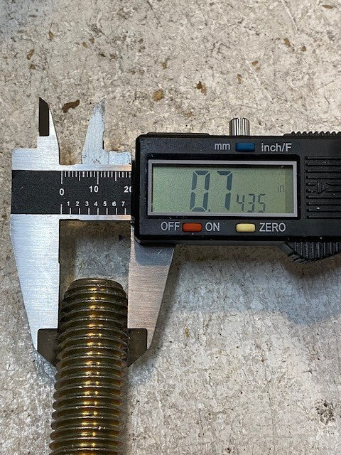 Box of 25 Quantity of 5305-00-425-2662 Hex Bolts 2-1/2" Length 3/4" Thread