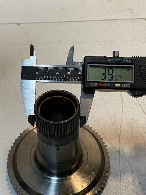 Automatic Transmission Hub with a Shaft 108mm 70-Teeth 30mm 52-Spline