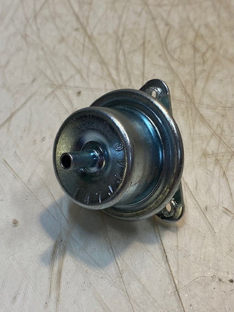 Standard Motor Fuel Injection Pressure Regulator 147JJAC Injection System