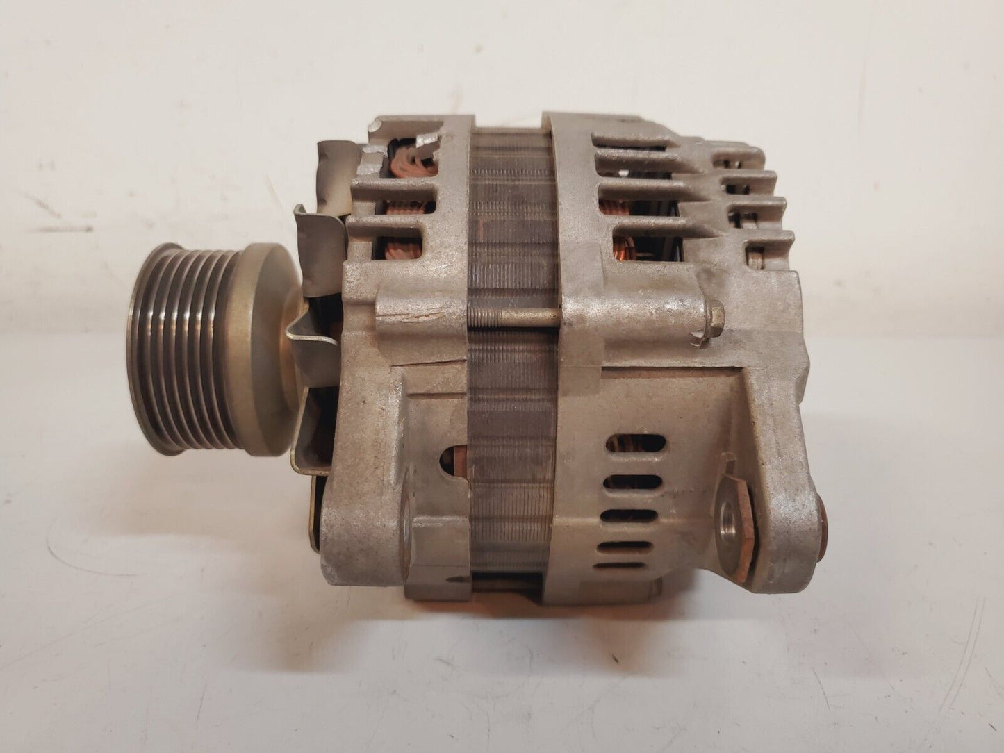 Isuzu Remanufactured Alternator 97780462 | 2-90276-400-1 | 12V | 110A | 898075