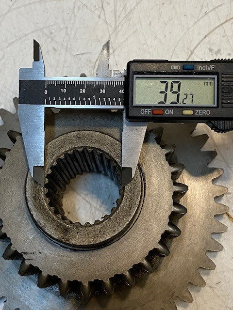 44-Teeth Gear 24-Spline 39mm Bore 28-Teeth Middle Section 6-1/2" OD 2-1/2" Tall
