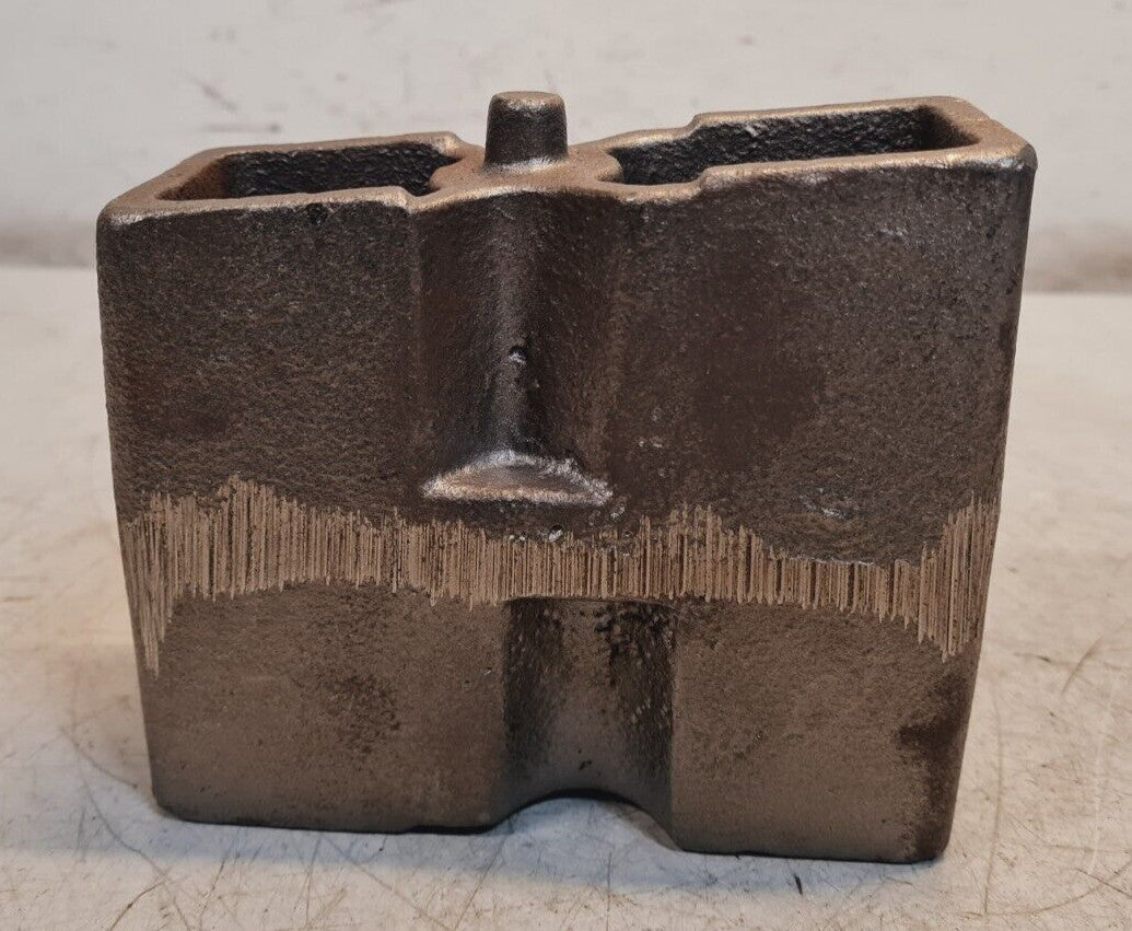 Skyjacker Rear Block 5.5" Off-Center Pinned RB255