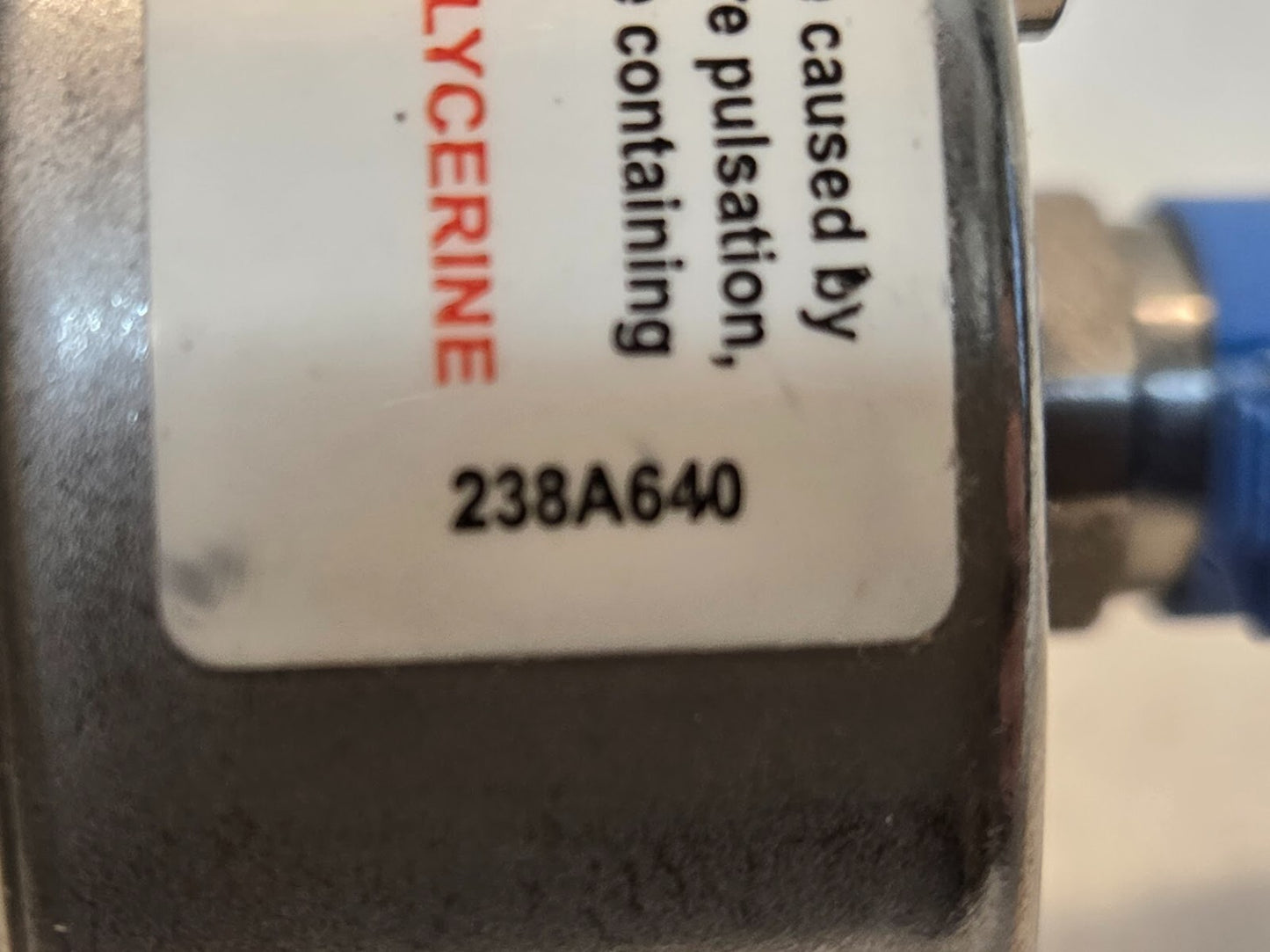 2 Quantity of TFT 9512-01 Liquid Filled Pressure Gauges 238A640 (2 Quantity)