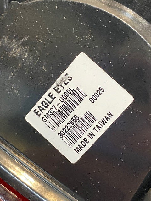 Eagle Eyes GM327-U000L Left Tail Light Assembly For 04-12 Canyon Colorado