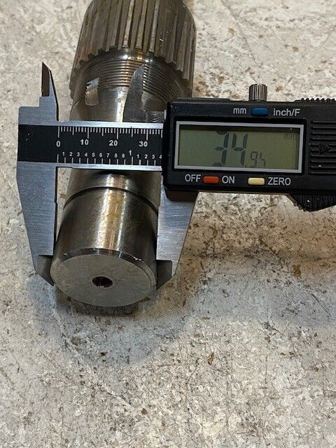 CNH Albero 31 Spline Gear Shaft 35mm Ends 51mm OD 913865 | 592