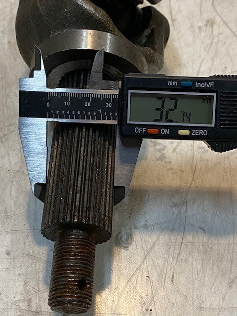 Vehicle Axle Shaft Assembly K22 | 24" Long 33mm 30-Spline 35mm Shaft 19mm End