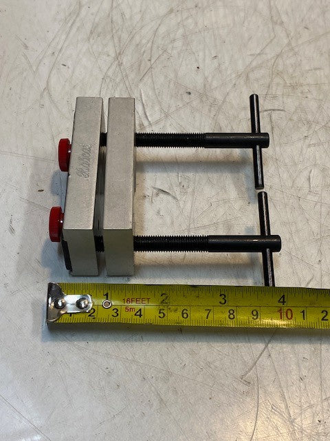 Bobcat Mouthpiece Puller 4" x 3" x 2"