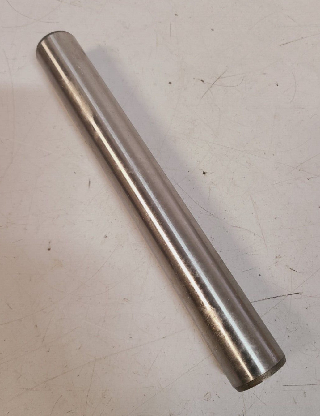 King Pin 8.6" Long x 1.1" Diameter