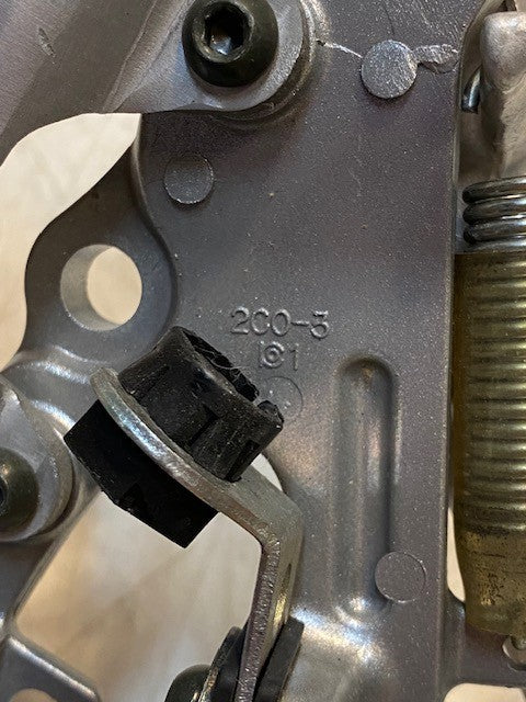Motorcycle Rear Right Footrest Bracket and Peg Assembly 2C0-3 | 5SL-4