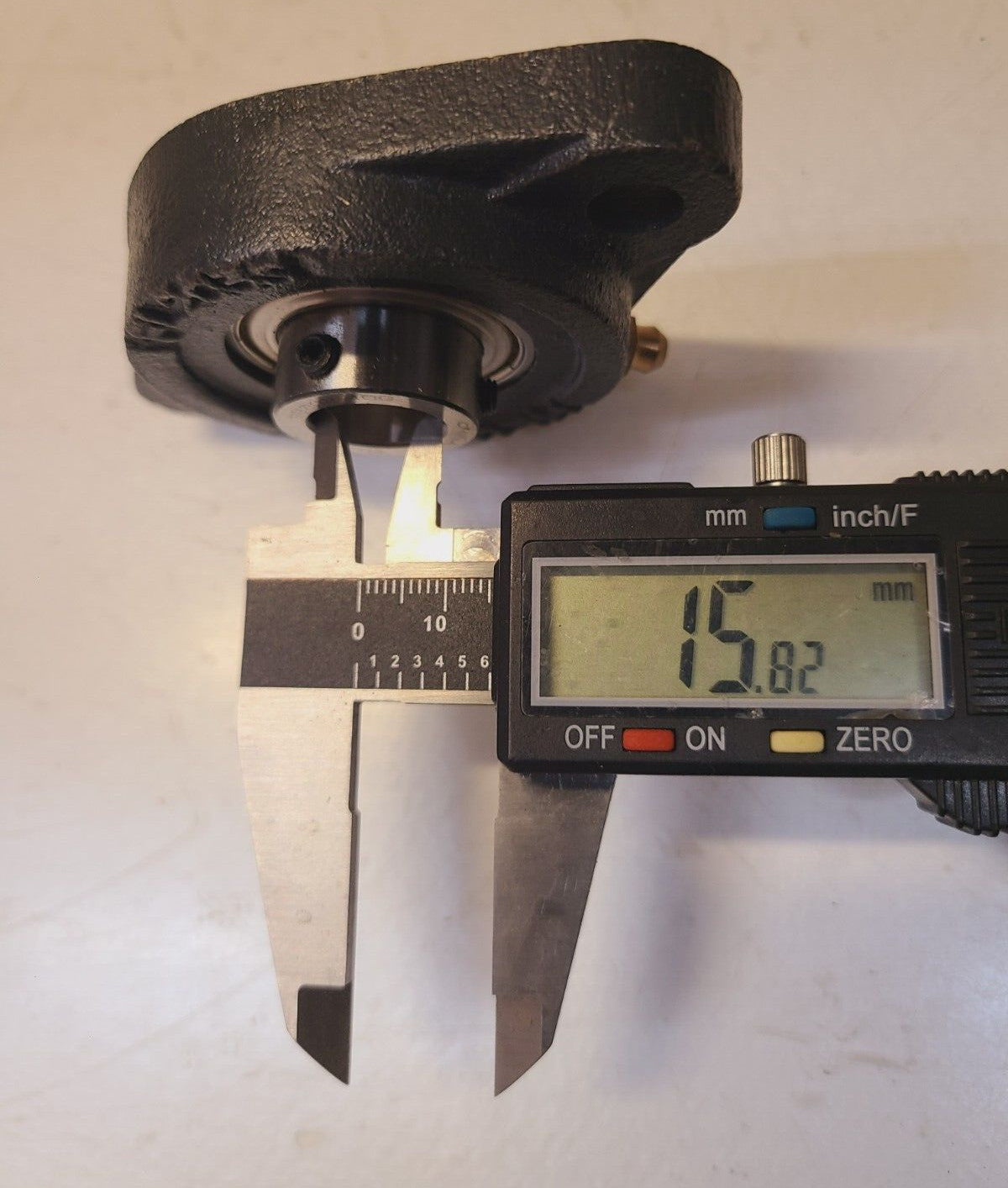 HLU 2 Bolt Flange FL203S | SB202-10G | 5/8"