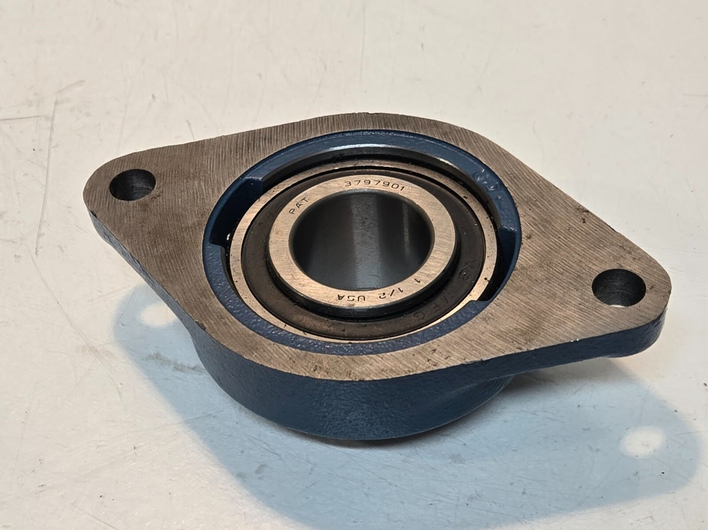 MB Mfg 1 1/2" Mounted Ball Bearing MB 25 1 1/2 SFF | 2 Bolt Flange F2-08