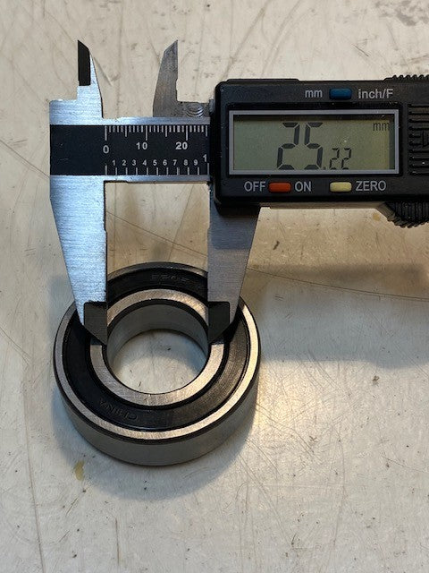 21 Quantity of 6205-2RS-1 Deep Groove Ball Bearings 25x52x15mm (21 Quantity)