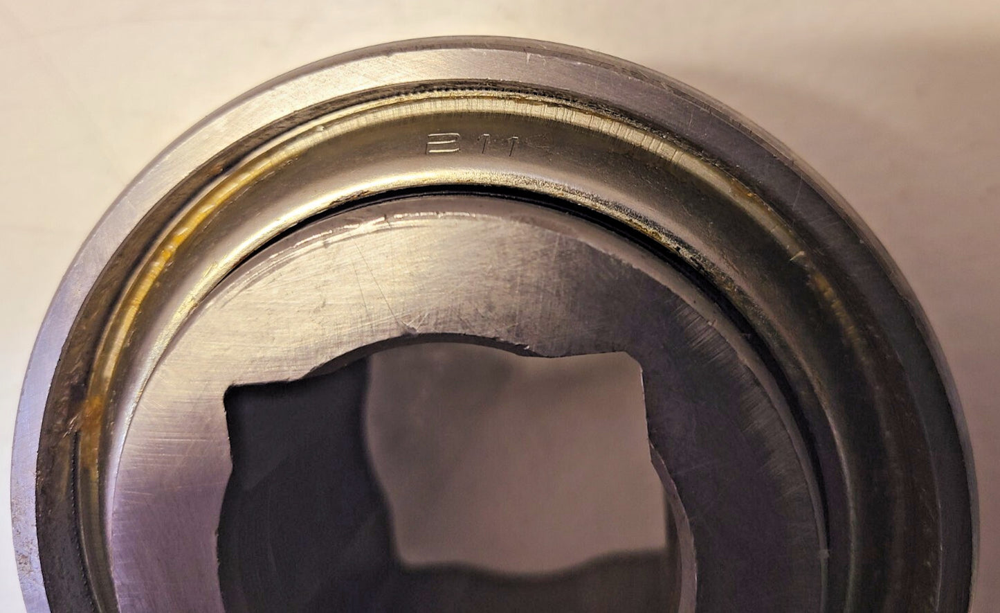 HLU Agricultural Bearing-Round Bore-Cylindrical GW211PPI7