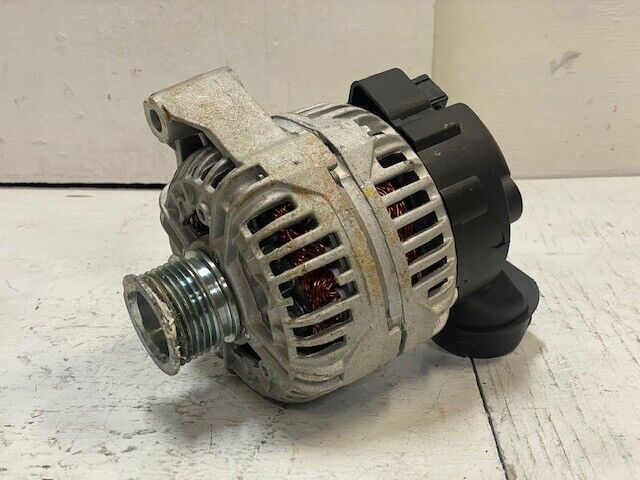 Alternator 13882N-WBE BT21K4 Compatible with 01-06 BMW - Damaged