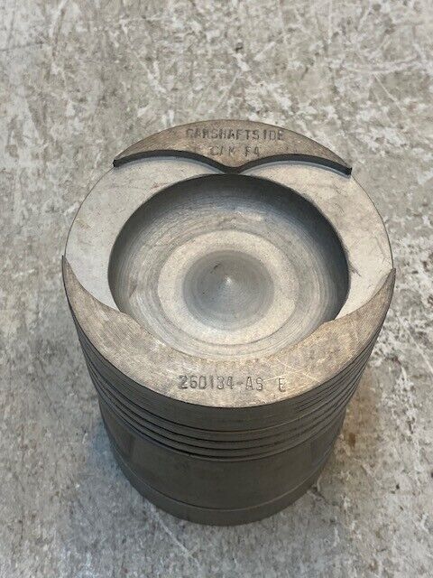 Zollner Heavy Duty Piston & Pin 1511-B | CAM-F4 | 260134-AS 5" Tall 3-3/4" Wide