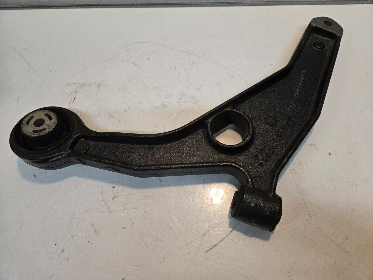 Lower Right Side Control Arm SPN032176 RH 171 0314 W4 for Chrysler Sebring