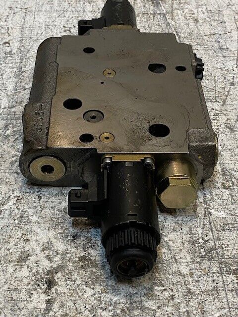 Bosch Hydraulic Valve 0521610807 | 0521610807-089 | 21J0