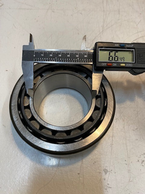 National HM212011/HM212049 Tapered Roller Bearing 122mm OD 66mm Bore