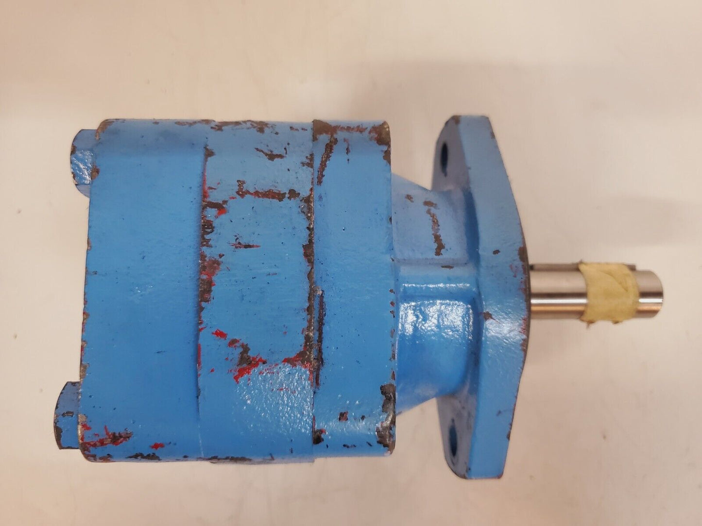 Benchmark Hydraulic Pump 399722 | V201S12S1C11