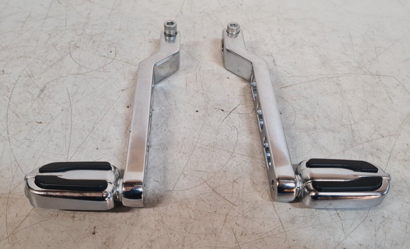 2 Qty. of Harley Davidson  Billet Shift Levers 33600167 (2 Qty)