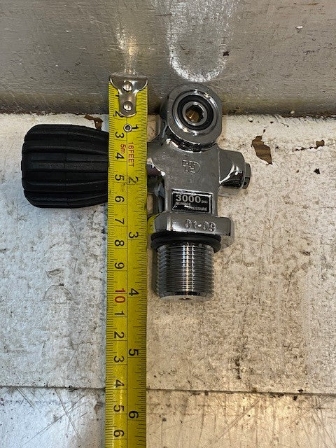 YD 3000 Psi Service Pressure 01-08 Scuba Pro Valve