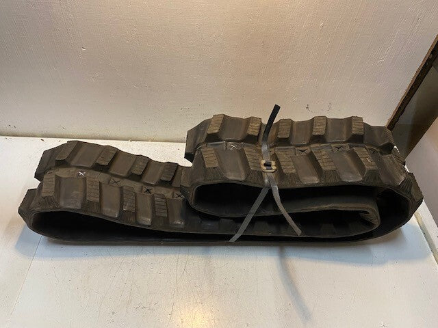 BRIDGESTONE 180X37X72DR Rubber Track