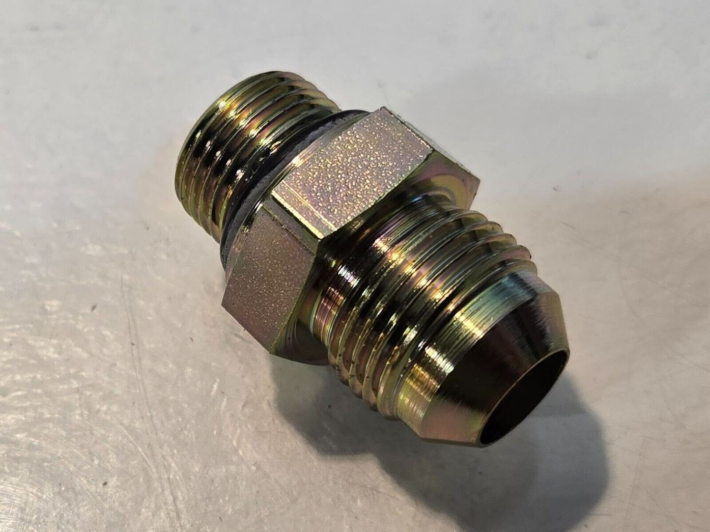 8 Quantity of Parker 8F40MXS 05-II 17 Triple-Lok 37 Flare Fittings (8 Quantity)