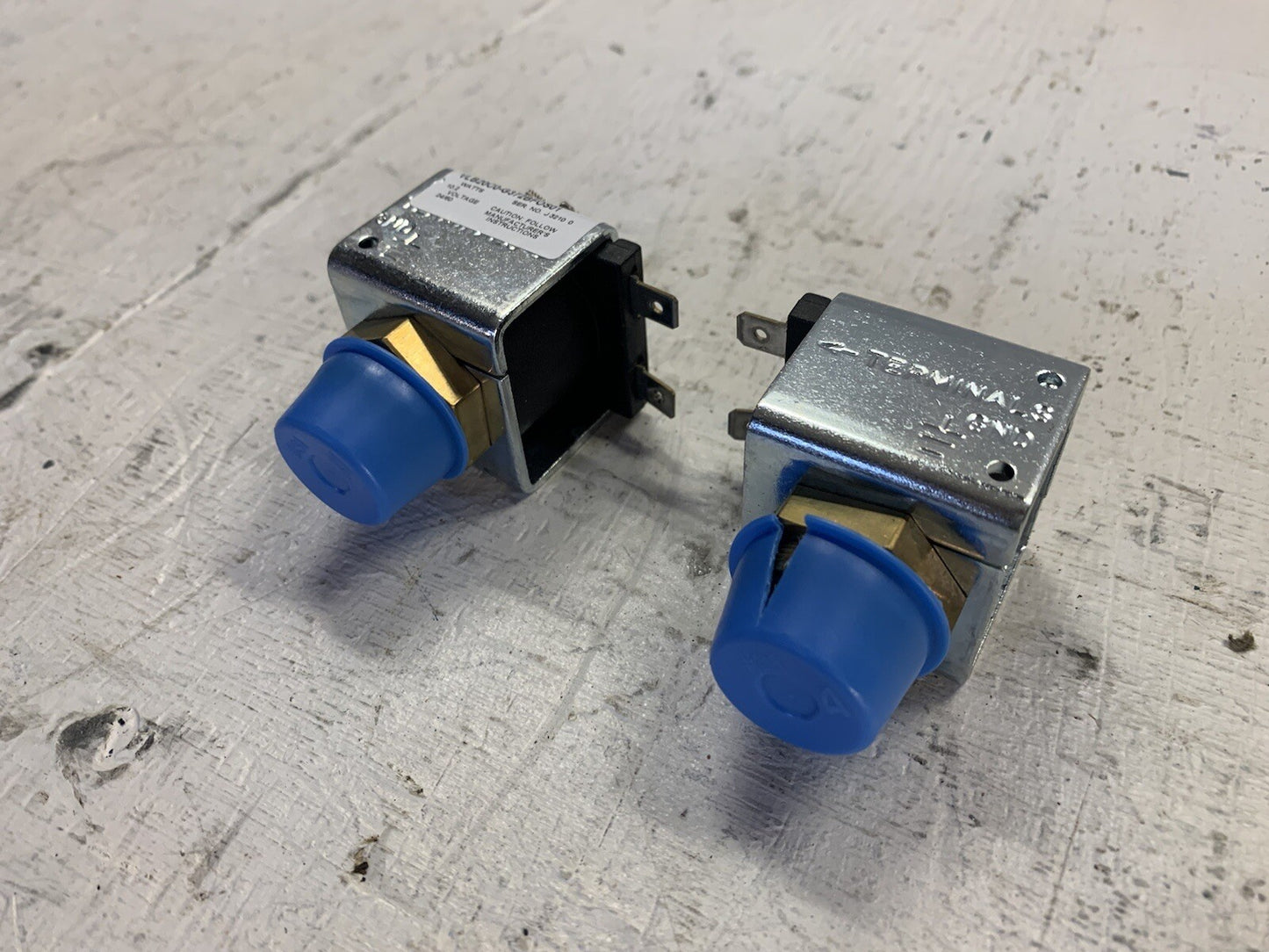 2 Parker Hannifin 10.2W Shut Off Valve VLB20C0-G372BFOS01 (Pack Of 2)