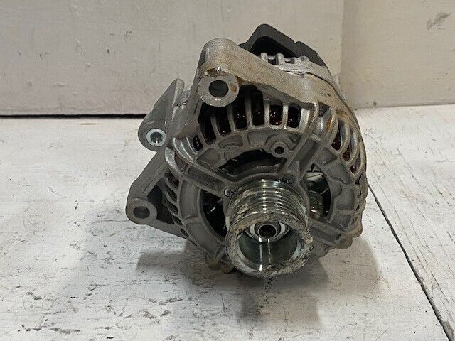 Alternator 13882N-WBE BT21K4 Compatible with 01-06 BMW - Damaged