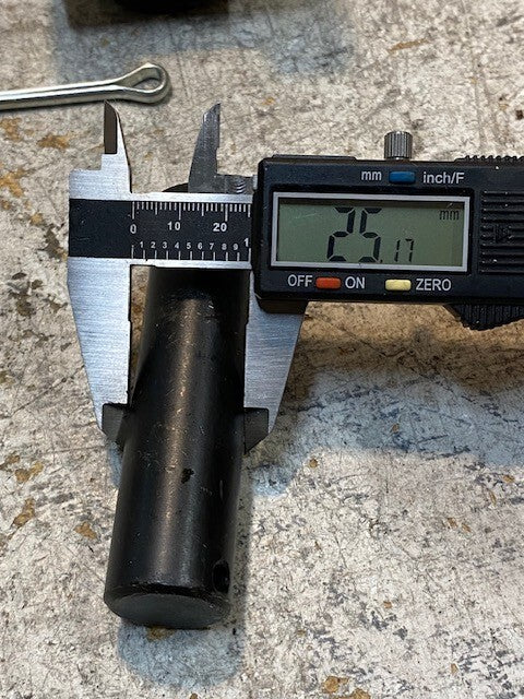 SPEEDAIRE Rear Cast Iron Clevis Mounting Kit 1A018 | BDC-10