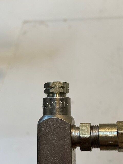 Lincoln High Pressure Control Valve Oil Injector 3-1/8" L 14mm End 13mm Mid 11mm