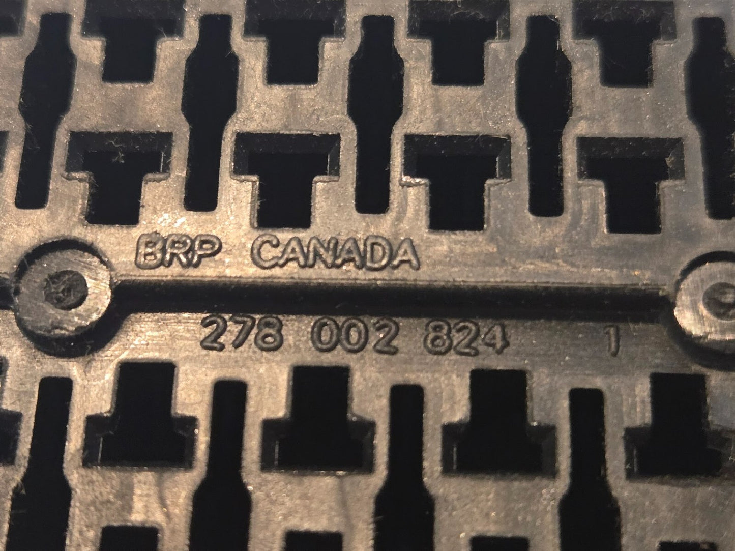 BRP Canada Case Assembly with Seal | 24 Position | 3 in x 2-1/4 in x 1-5/16 in