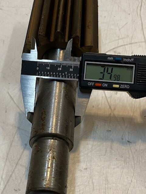Keyed Gear Shaft 9864 F | 11-3/4" L 76mm OD 19mm Thread 13-Spline