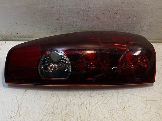 Eagle Eyes GM327-U000L Left Tail Light Assembly For 04-12 Canyon Colorado