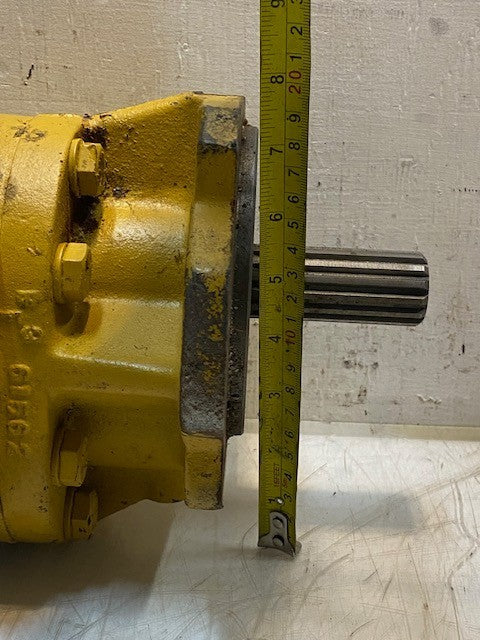 Brunswick Hydraulic Gear Pump B3 61562 | 2-3/4" Shaft L 31mm Shaft OD 14-Spline