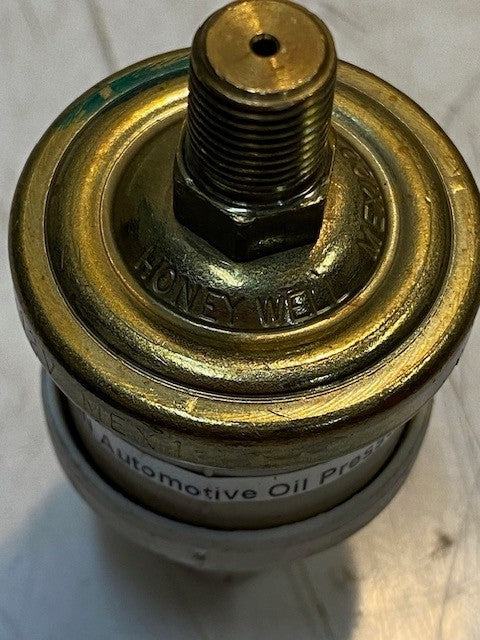 Honeywell 378N Oil Pressure Switch 79296-35 | 1244 | 3 AMP-6V | 1.5 AMP-12V