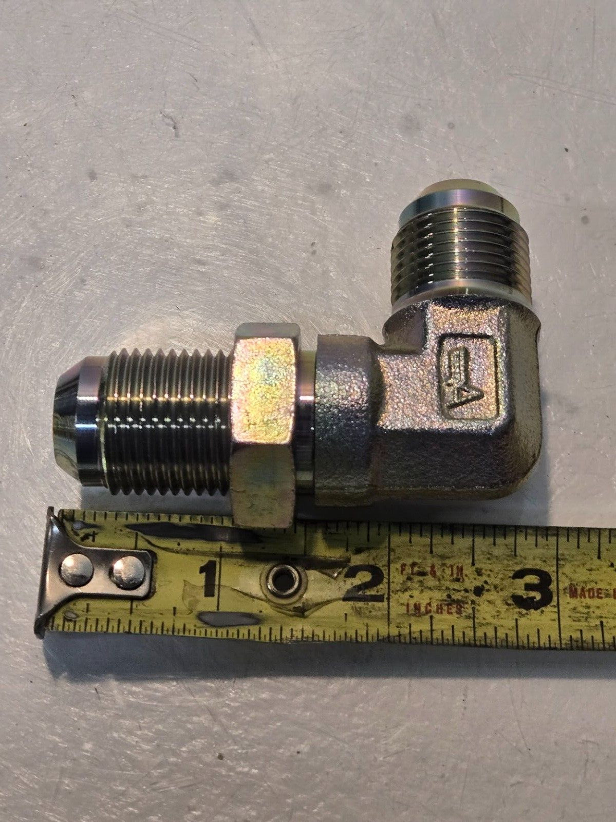 2 Quantity of Aeroquip Hose Adapters 2043-10-10S | LL-846-437 (2 Quantity)