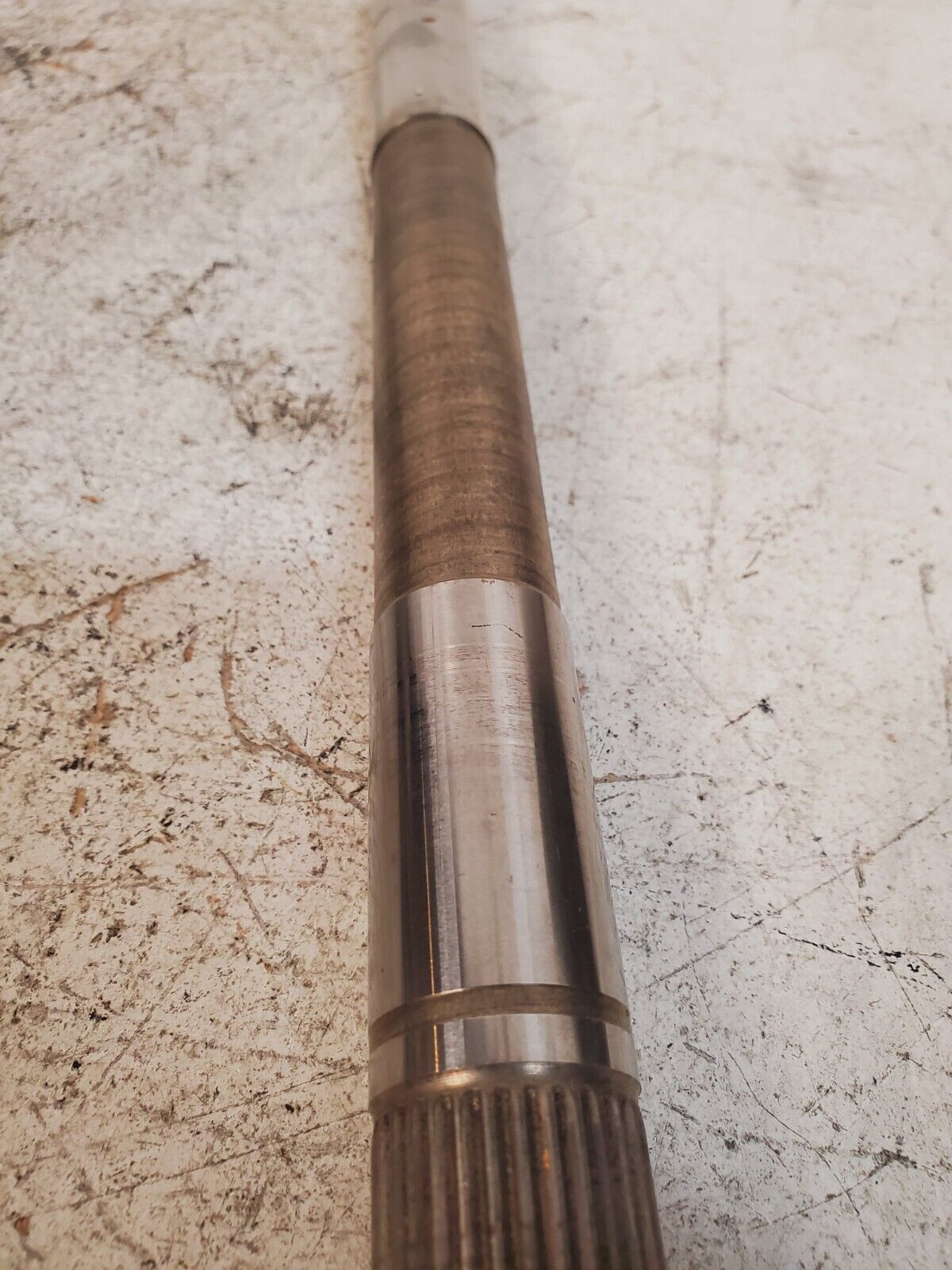 Transmision Input Shaft 13.5"