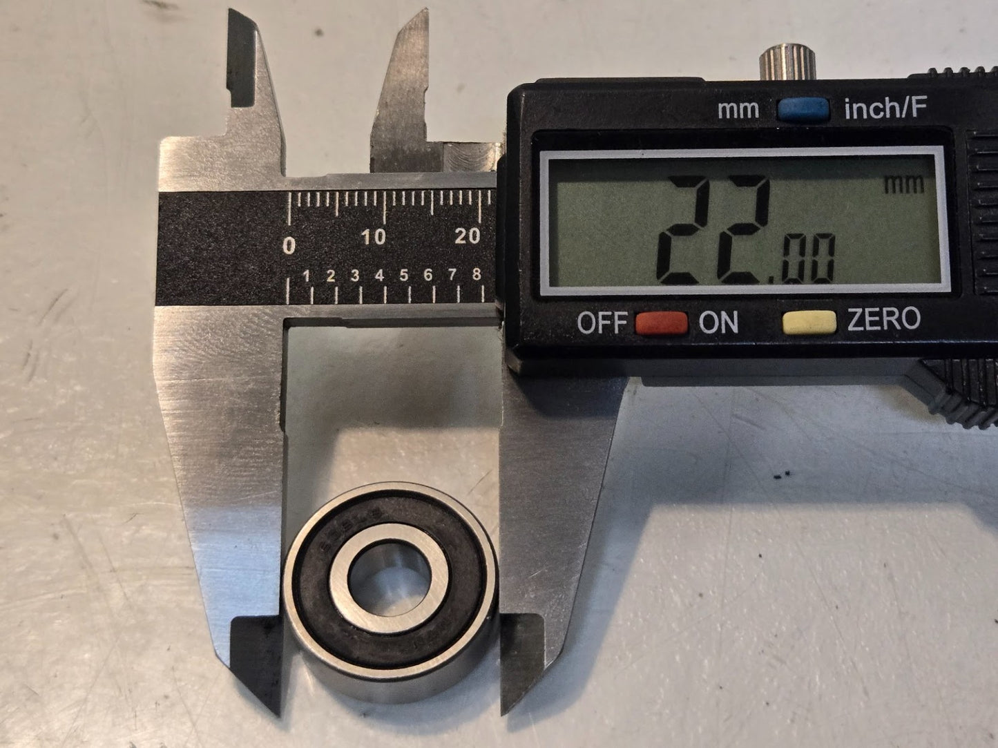 20 Quantity of NTN Ball Bearings 608LB | 22 mm OD 8 mm Bore 7 mm Wide (20 Qty)