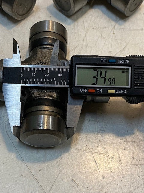 3 Quantity of USA P 351 Universal Joints 4" Wide 35mm End (3 Quantity)
