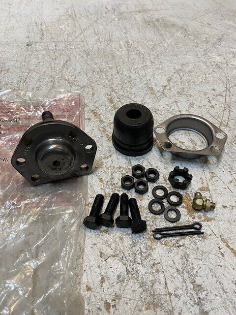 2601064R / 164020B1 Upper Ball Joint Front Suspension