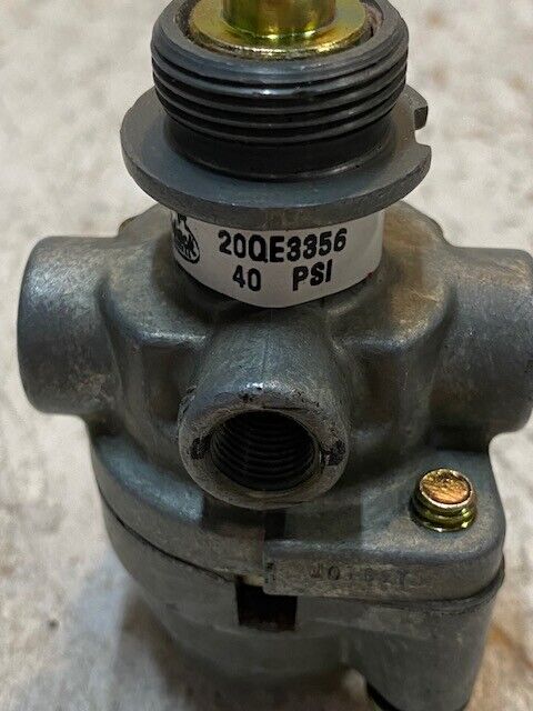 Mack 20QE3356 Control Valve 40Psi | 241832-B