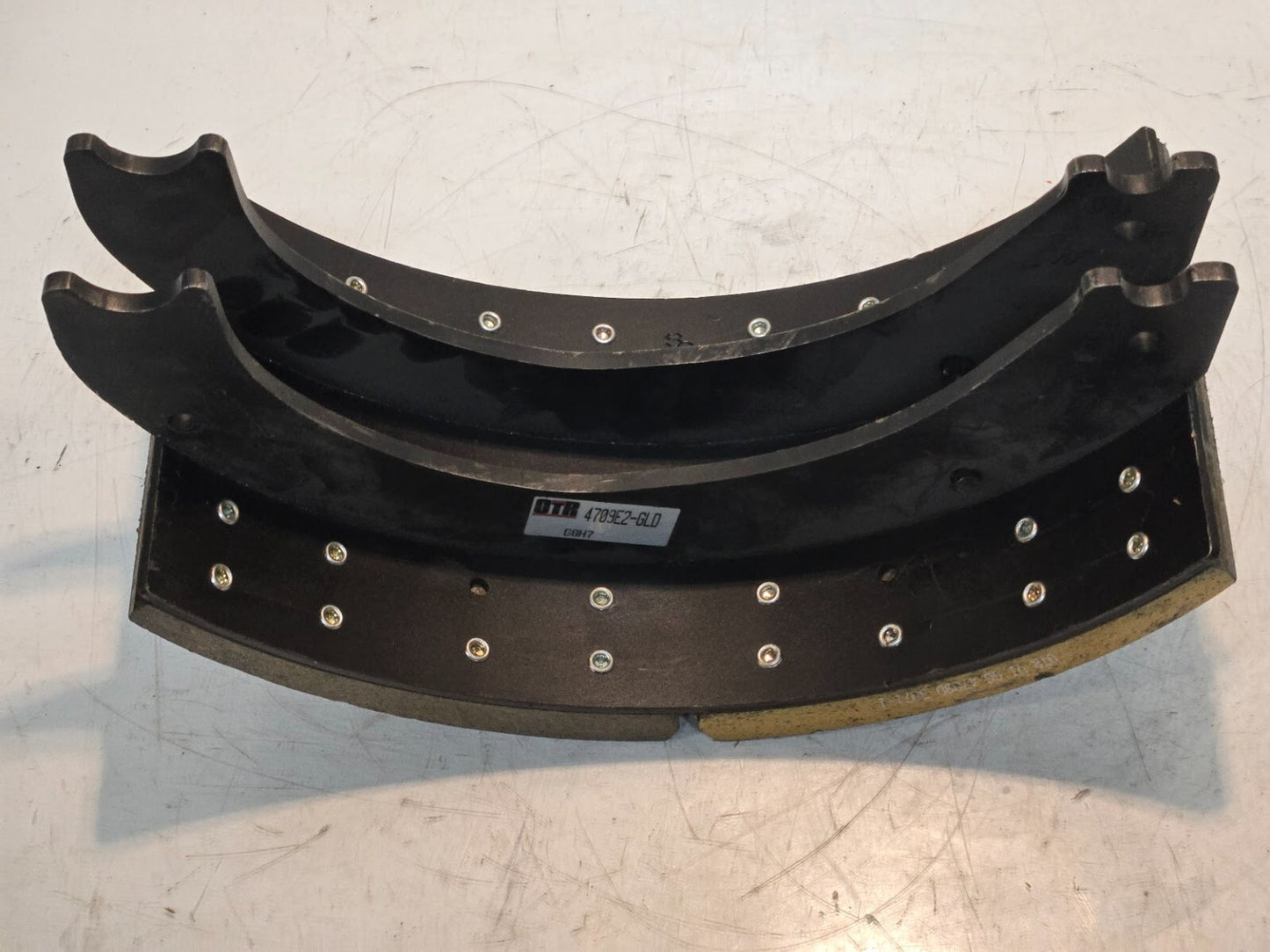 2 Quantity of OTR 4709E2-GLD Brake Shoes for Spicer | 819700AI | 819707 (2 Qty)