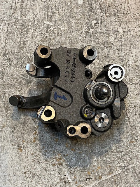 Rocker Arm Assembly 15 lb-ft Torque 00-032646 | 1875607 | 14914 | 202026