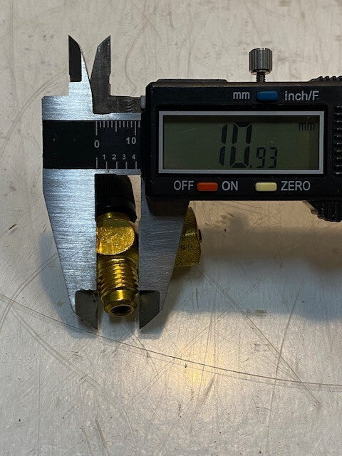 2 Quantity of Robinair 40398 Access Tees 1/4 MFL x 1/4 MFL w/ Core (2 Quantity)