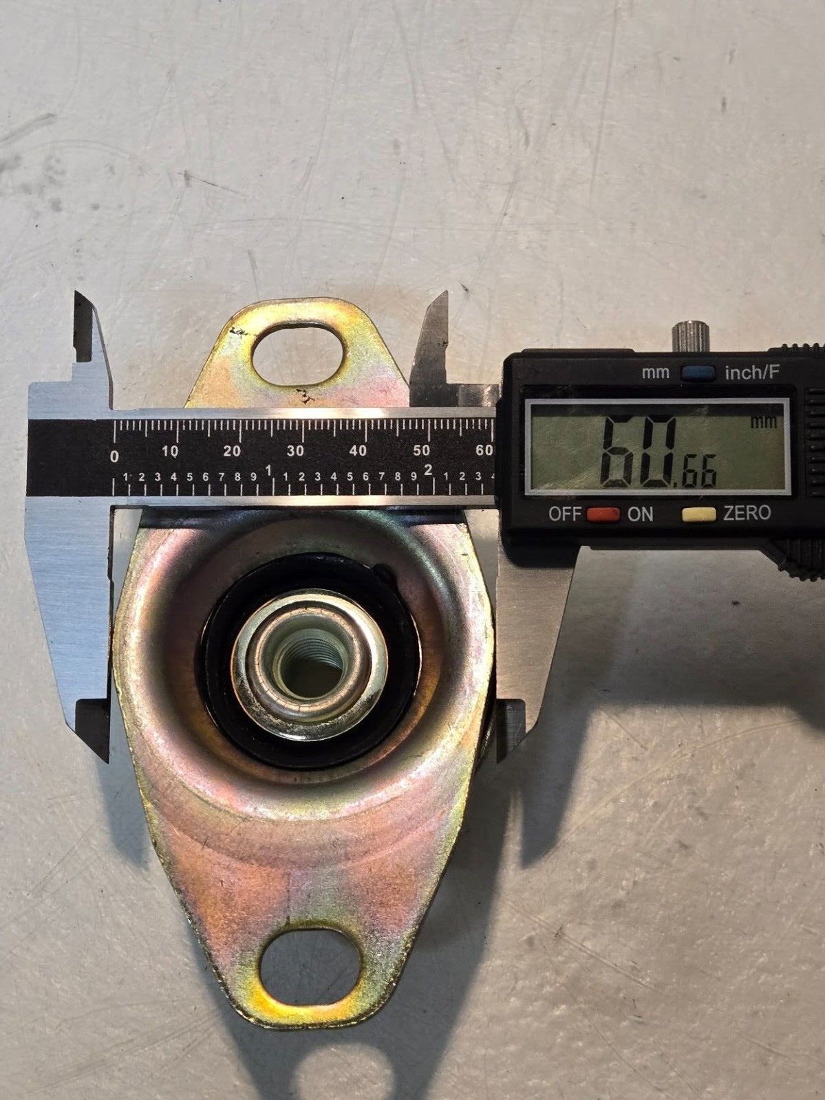 2 Quantity of Novibra M12 RA60EMB Vibration Isolators | Max Load 120 Kg (2 Qty)