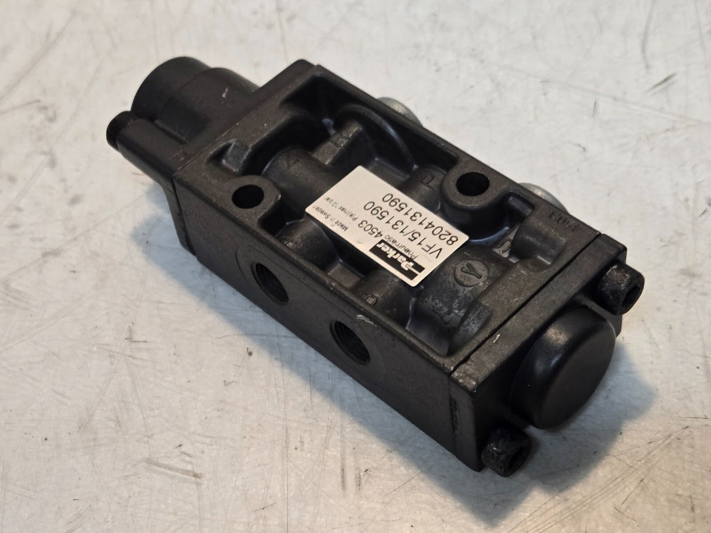 Parker Pnuematic Air Valve VF15/131590 | 8204131590 | 4503 | 2603 | 10 Bar