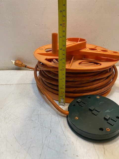 Tower Power 100ft 13 Amps Extension Cord on Broken Reel 125 Volts CRU310013