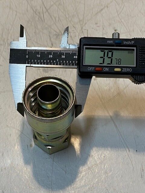 4 Quantity of ATTC-12 Hose Crimp Flat Face Swivel Hydraulic Fittings (4 Qty)