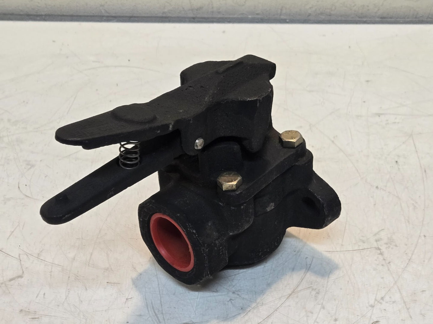 Wabco Quarter Turn Valve T44101D | TA44103 | T43676 | 1-1/2" Thread | 30mm Inlet